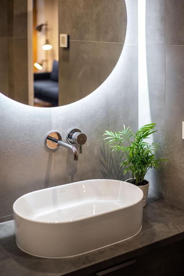 City Center Sanctuary Modern Business-Class Studio With Free Parking In The Heart Of Vilnius Luaran gambar